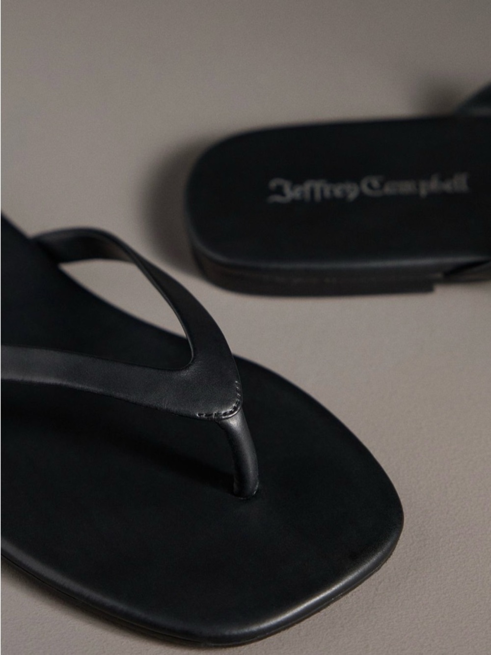 NWT Jeffrey Campbell Black Kierra Thong Sandals - Picture 3 of 11